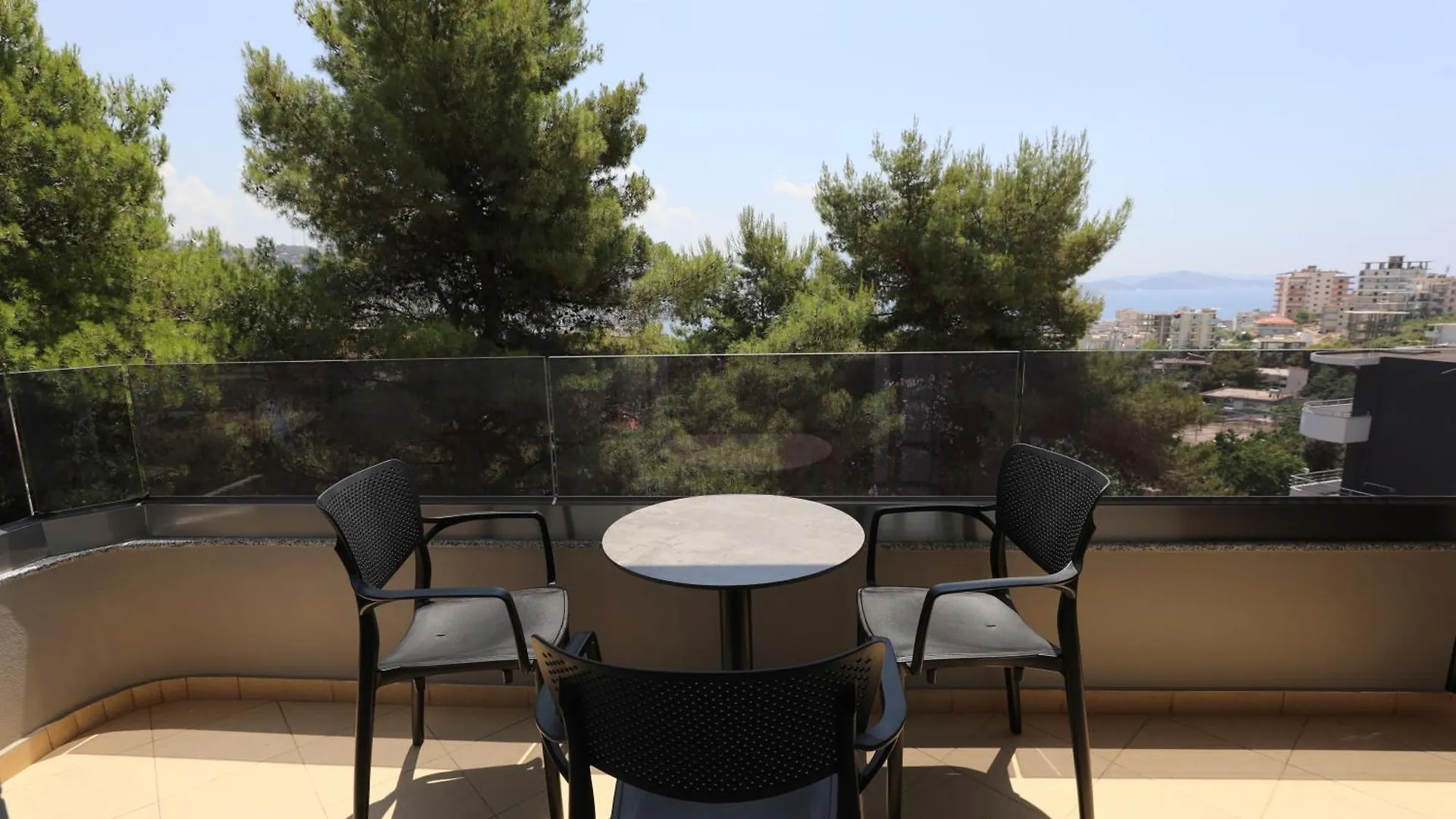 Villa Aliko ile iletişim