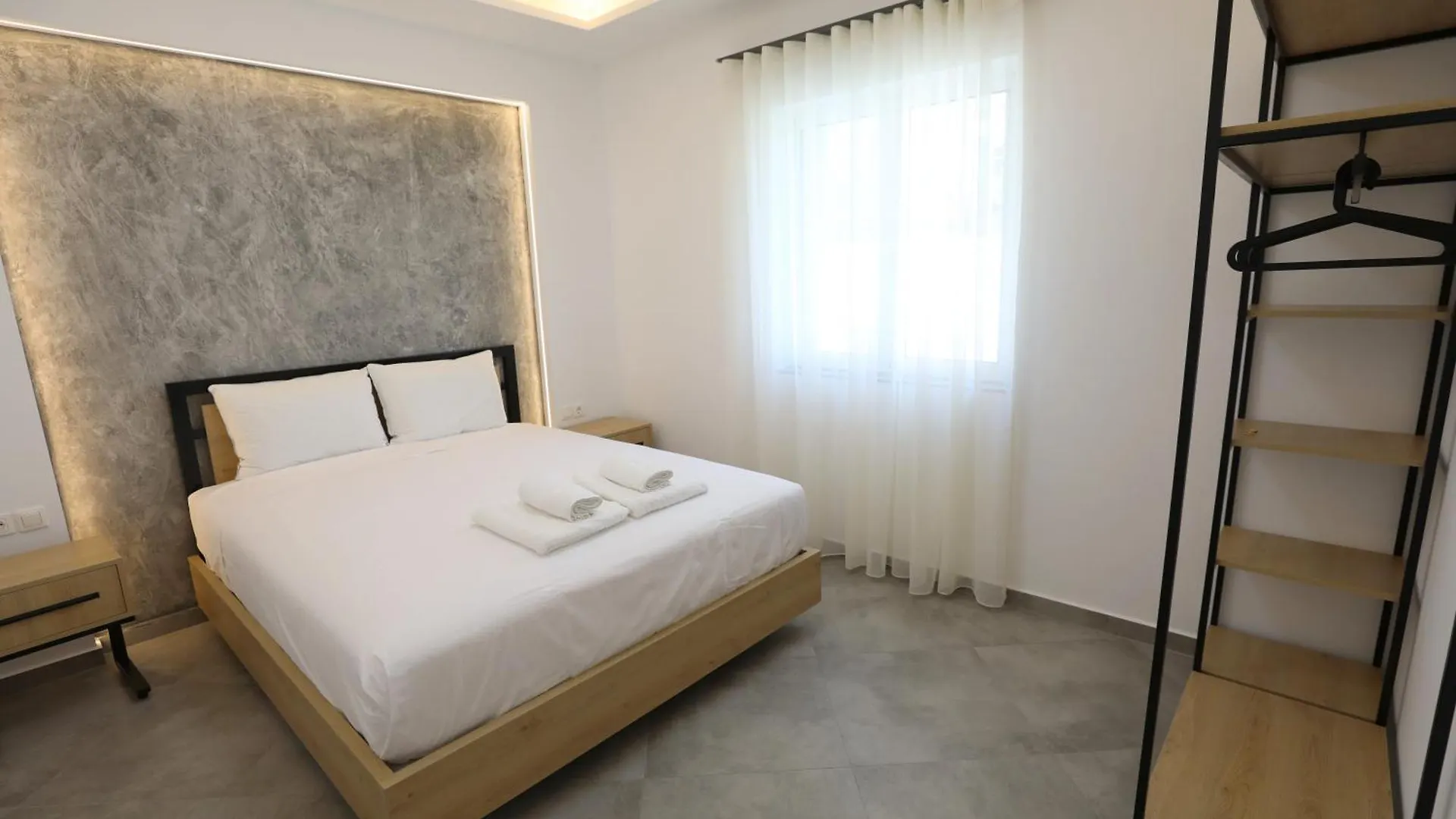 Villa Aliko Sarandë 0*,