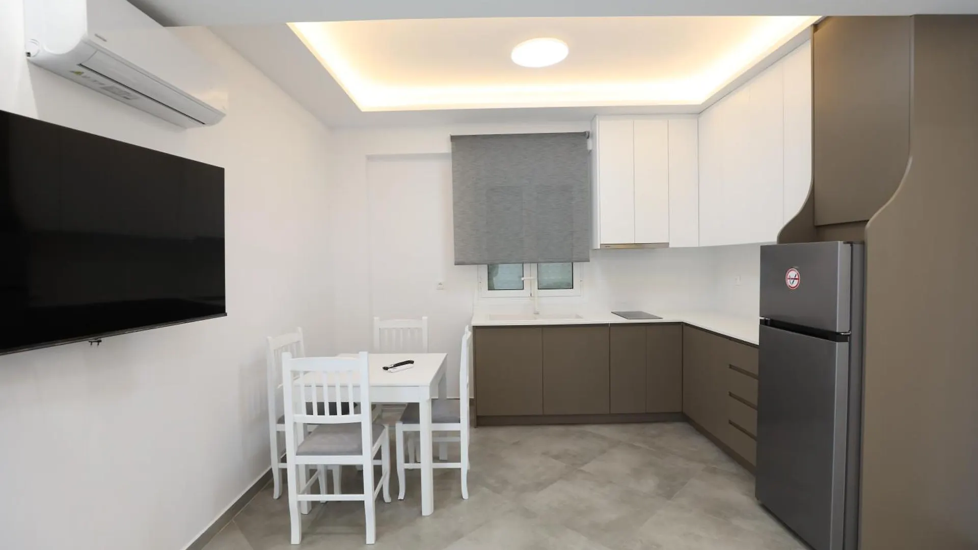 Villa Aliko Sarandë 아파트