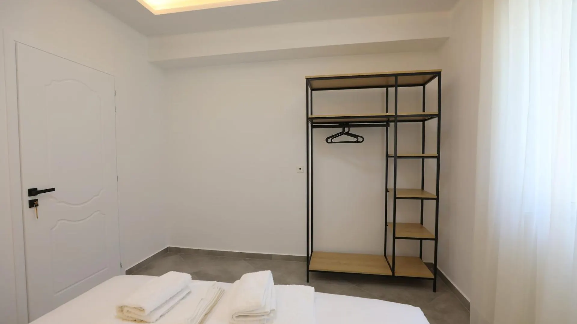 아파트 Villa Aliko Sarandë 알바니아