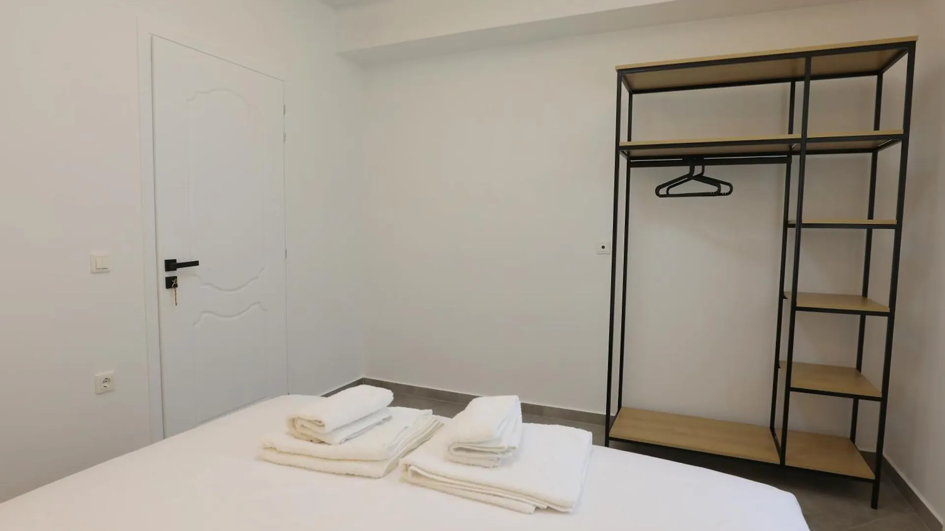 Villa Aliko Sarandë 0*,